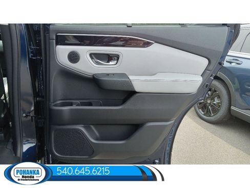 New 2025 Honda Pilot EX-L image 31