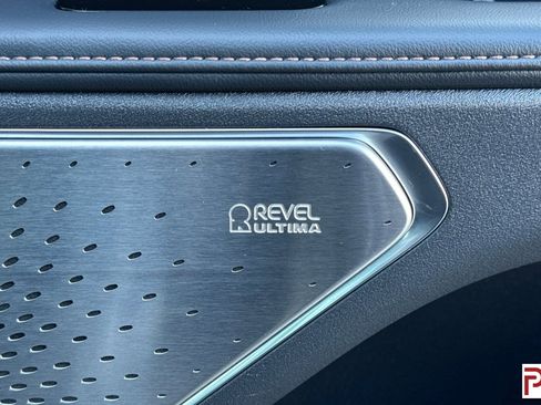 Used 2025 Lincoln Nautilus Reserve w/ Equipment Group 203A image 21