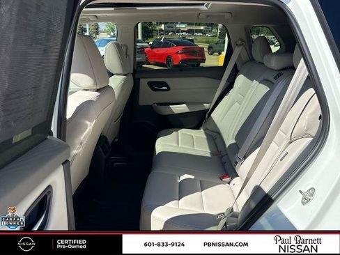 Certified 2024 Nissan Rogue SL w/ SL Premium Package FWD image 29