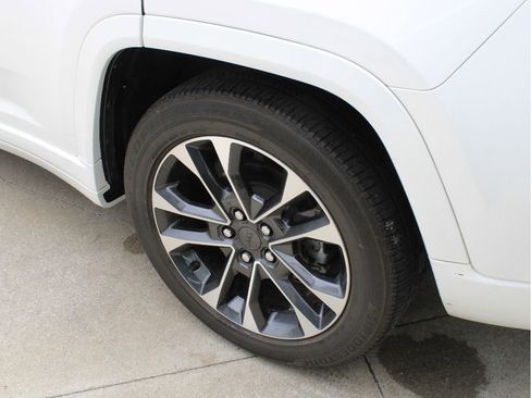 Used 2024 Jeep Grand Cherokee Overland w/ Adv Protech Group III AWD/4WD image 13