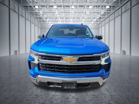 Used 2025 Chevrolet Silverado 1500 LT RWD image 2