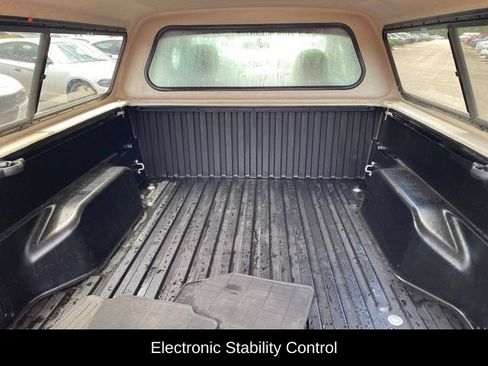 Used 2015 Toyota Tacoma 2WD Access Cab image 6