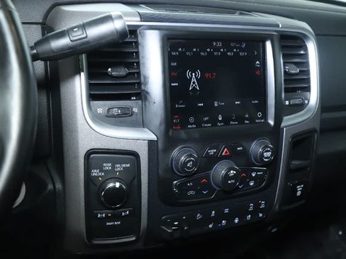 Used 2018 RAM 2500 Power Wagon w/ Leather & Luxury Group AWD/4WD image 25