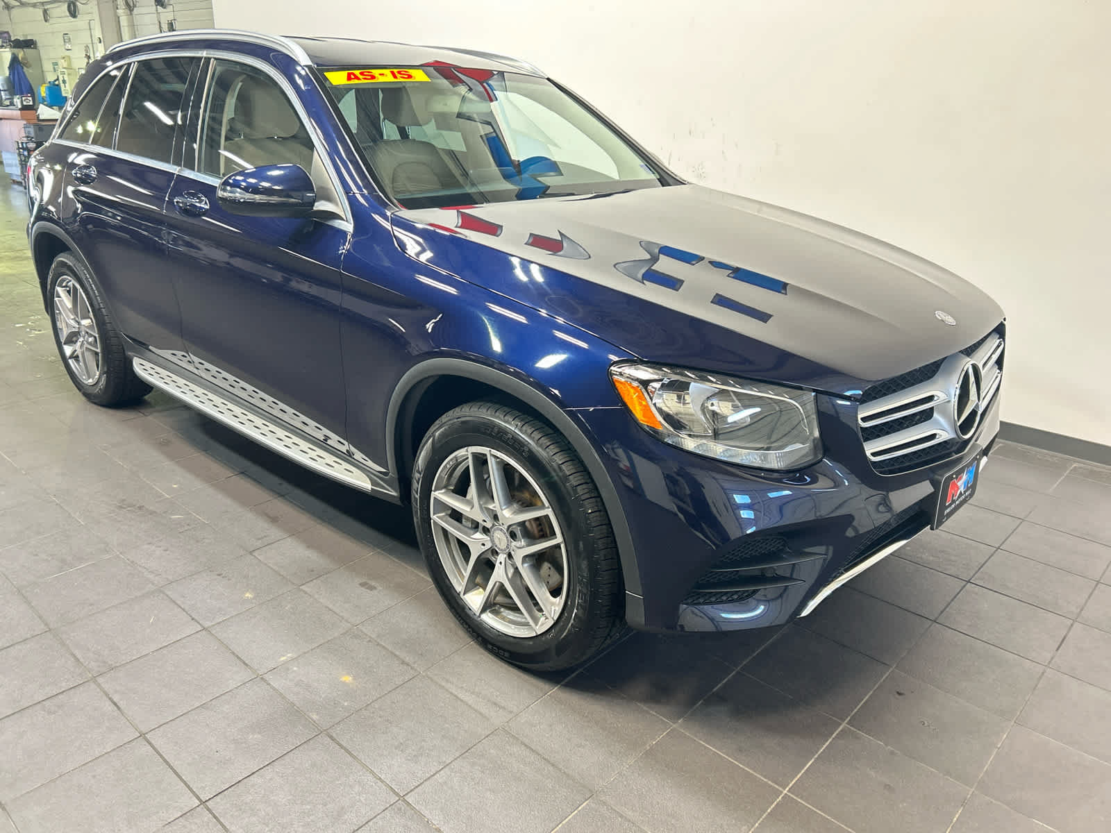 Used 2016 Mercedes-Benz GLC 300 4MATIC image 2