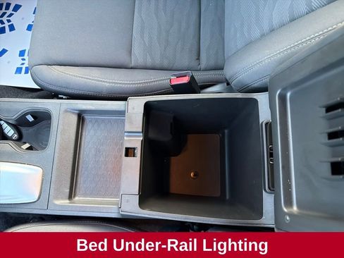 Used 2024 Nissan Frontier SV w/ SV Convenience Package image 18