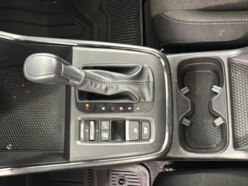 Used 2024 Honda CR-V EX image 28