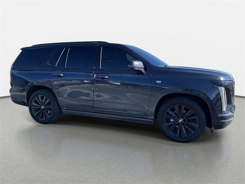 Used 2025 Cadillac Escalade Premium Luxury w/ Touring Package image 7