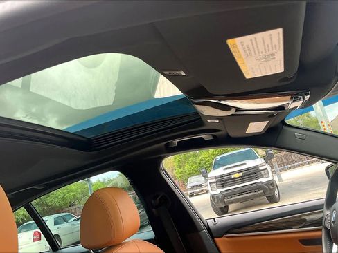 Used 2021 BMW 530e w/ Parking Assistance Package image 14