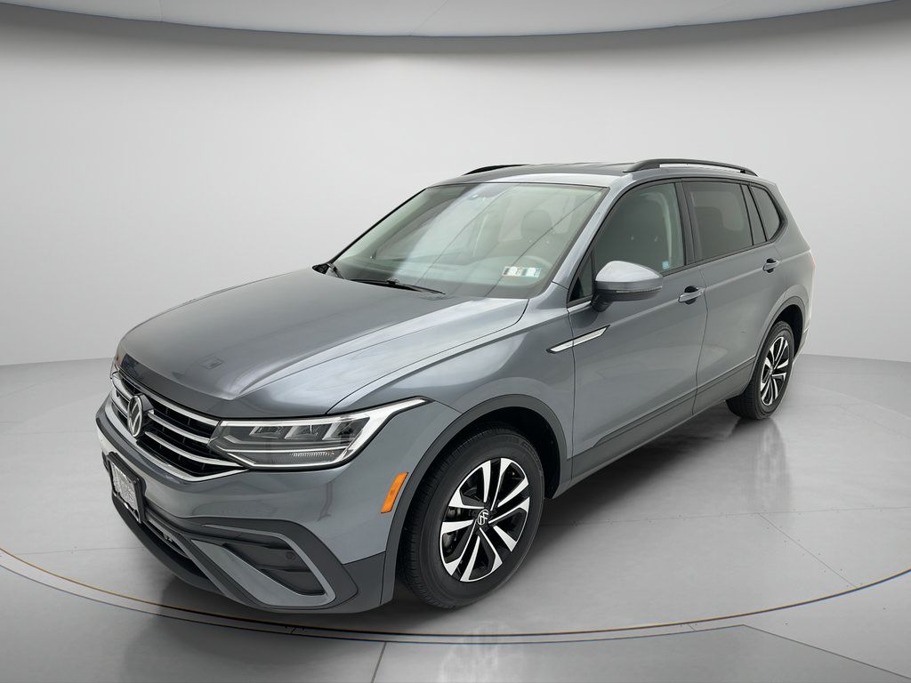 Used 2023 Volkswagen Tiguan S FWD image 3