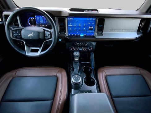 Used 2022 Ford Bronco Outer Banks AWD/4WD image 15