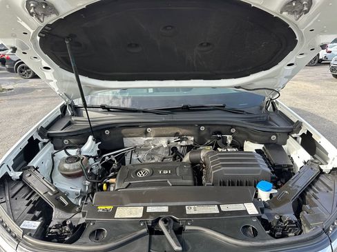 Used 2021 Volkswagen Atlas SE image 29