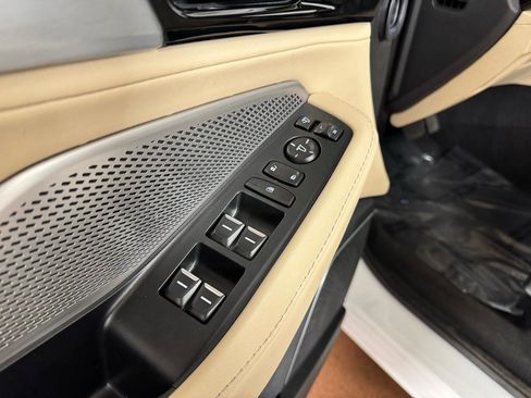 Used 2023 Acura MDX SH-AWD w/ Technology Package image 19