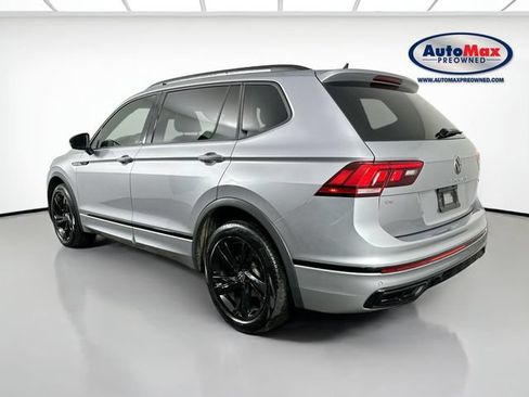 Used 2023 Volkswagen Tiguan SE R-Line AWD/4WD image 8