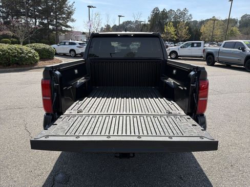 Certified 2025 Toyota Tacoma SR5 image 29