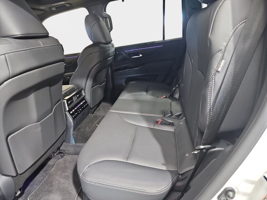 New 2026 Lexus LX 700h Luxury w/ Appearance Package AWD/4WD image 14