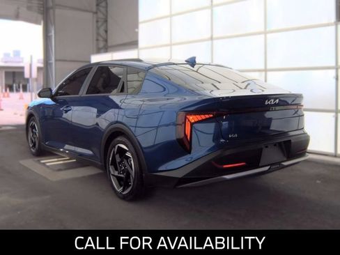 Used 2025 Kia K4 EX FWD image 2