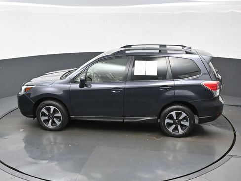 Used 2018 Subaru Forester 2.5i Premium AWD/4WD image 39