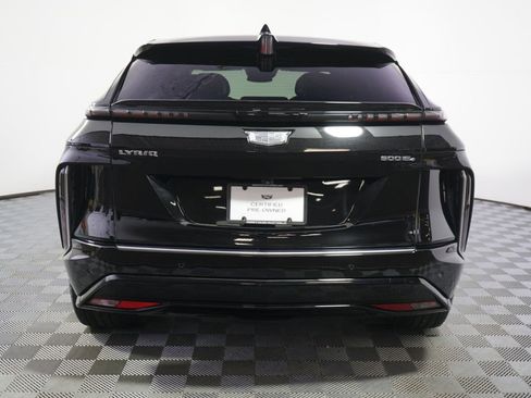 Used 2024 Cadillac Lyriq Luxury w/ LPO, Floor Liner Package AWD/4WD image 5