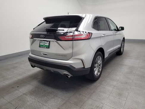 Used 2019 Ford Edge Titanium w/ Equipment Group 301A FWD image 9