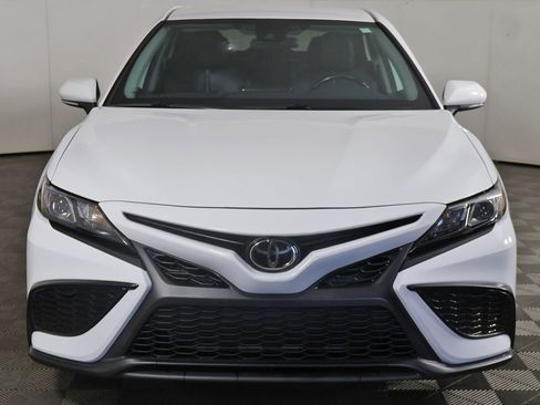 Used 2023 Toyota Camry SE FWD image 8