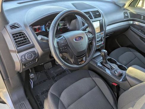 Used 2019 Ford Explorer XLT w/ Equipment Group 201A image 10