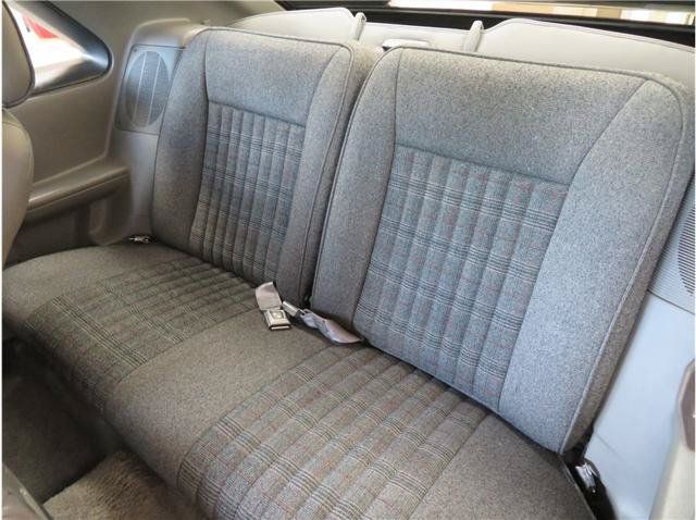 Used 1989 Ford Mustang GT RWD image 4