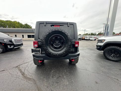 Used 2016 Jeep Wrangler Rubicon AWD/4WD image 4