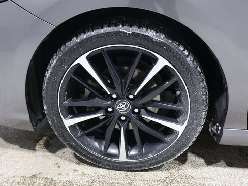 Used 2019 Toyota Camry XSE image 8