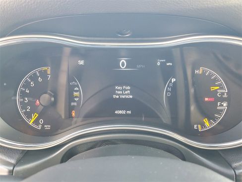 Used 2021 Jeep Grand Cherokee Laredo w/ Security & Convenience Group image 25