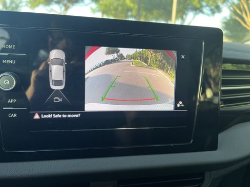 Certified 2025 Volkswagen Jetta S FWD image 15