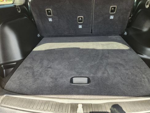 Used 2025 Jeep Grand Cherokee Laredo X RWD image 31