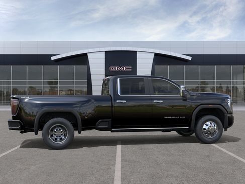 New 2026 GMC Sierra 3500 Denali Ultimate AWD/4WD image 29