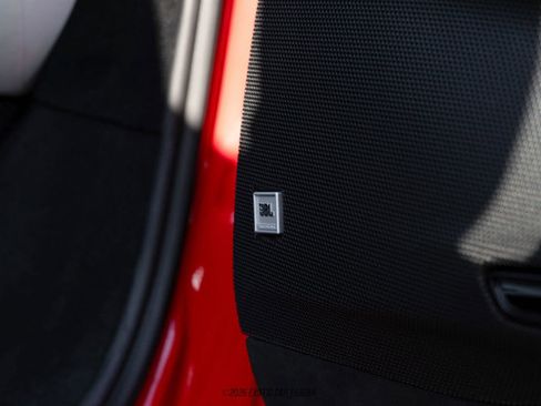 Used 2025 Ferrari SF90 Spider image 67