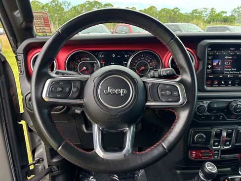 Used 2022 Jeep Wrangler Rubicon w/ LED Lighting Group AWD/4WD image 22