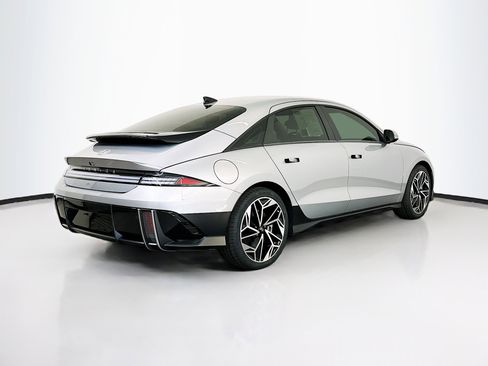 Used 2024 Hyundai Ioniq 6 SEL image 9