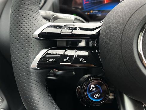 Certified 2025 Mercedes-Benz GLA 35 AMG 4MATIC image 22