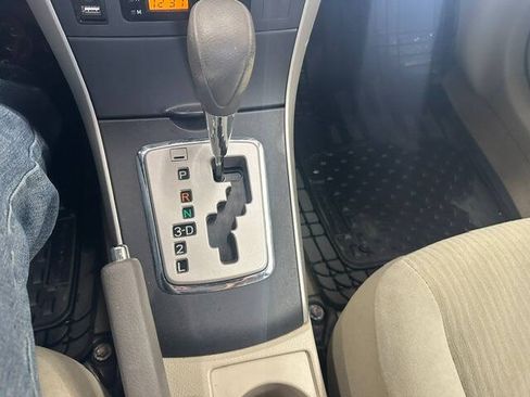 Used 2010 Toyota Corolla FWD image 17