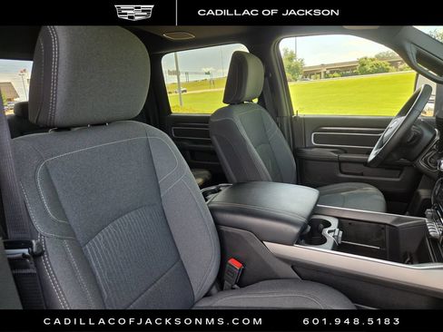 Used 2024 RAM 2500 Big Horn w/ Night Edition AWD/4WD image 20