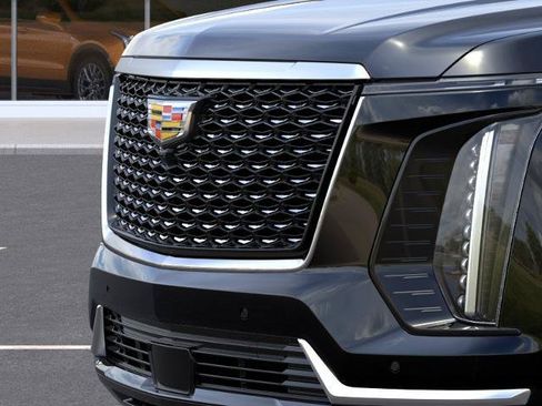 New 2026 Cadillac Escalade Luxury w/ Touring Package AWD/4WD image 13