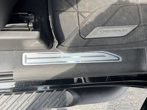 Used 2023 Chevrolet Silverado 1500 RST AWD/4WD image 18