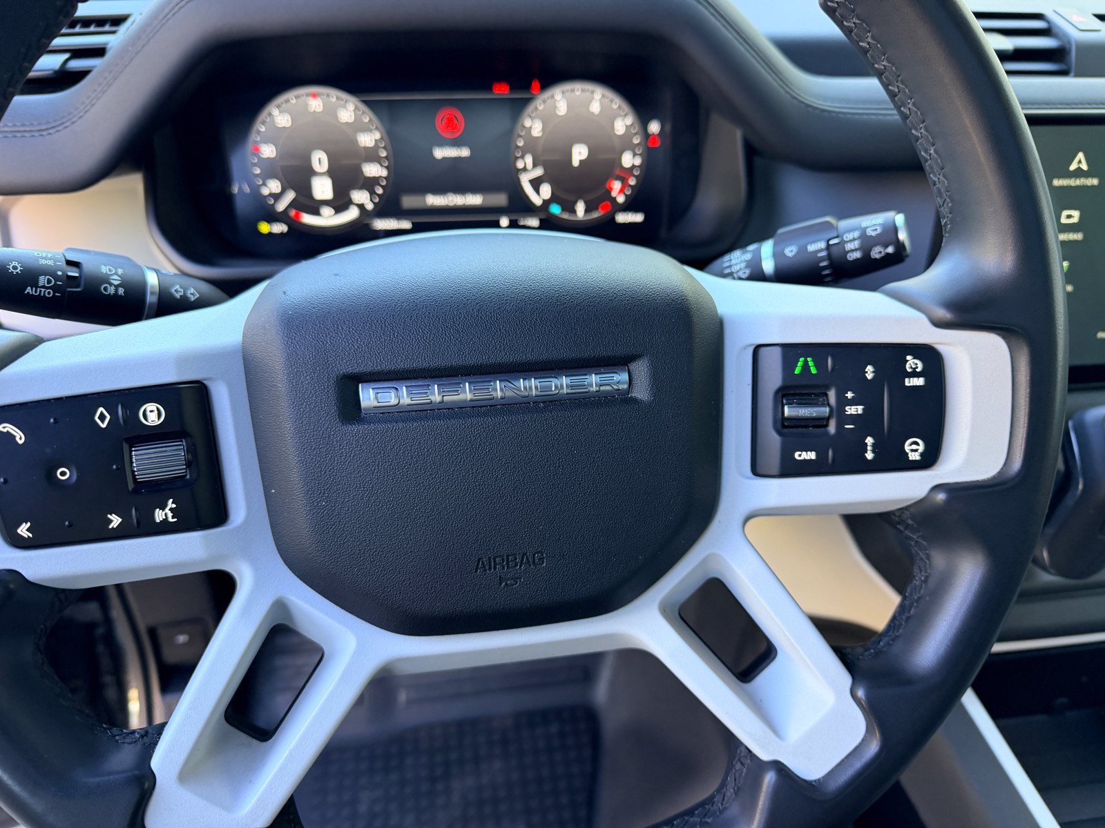Used 2025 Land Rover Defender 110 S AWD/4WD image 18