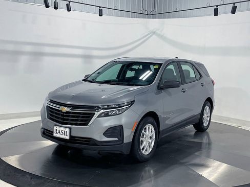 Used 2024 Chevrolet Equinox LS FWD image 7