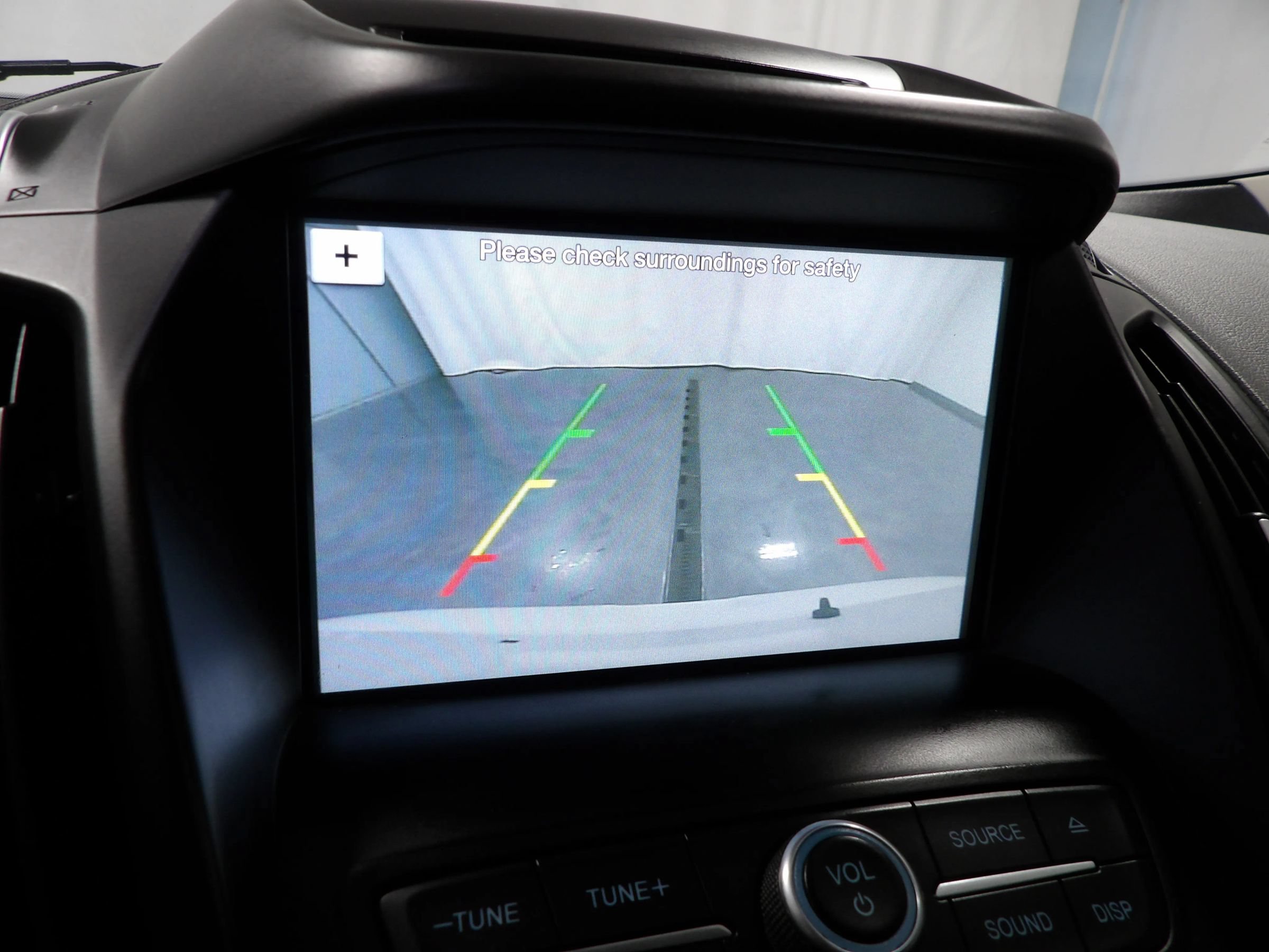 Used 2018 Ford Escape SE w/ SE Sync 3 Package FWD image 15