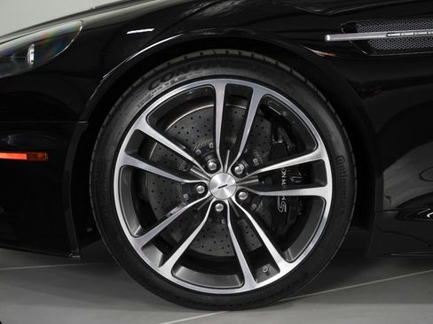 Used 2010 Aston Martin DBS Coupe image 15
