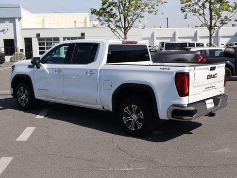 Used 2025 GMC Sierra 1500 SLT AWD/4WD image 8