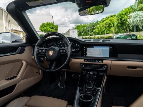Used 2022 Porsche 911 Carrera image 20
