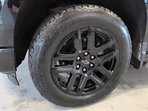 Certified 2022 Chevrolet Silverado 1500 RST AWD/4WD image 7