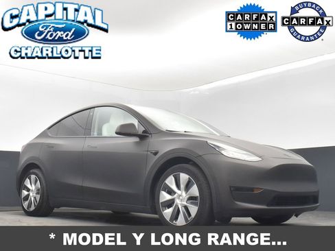 Used 2022 Tesla Model Y Long Range image 16