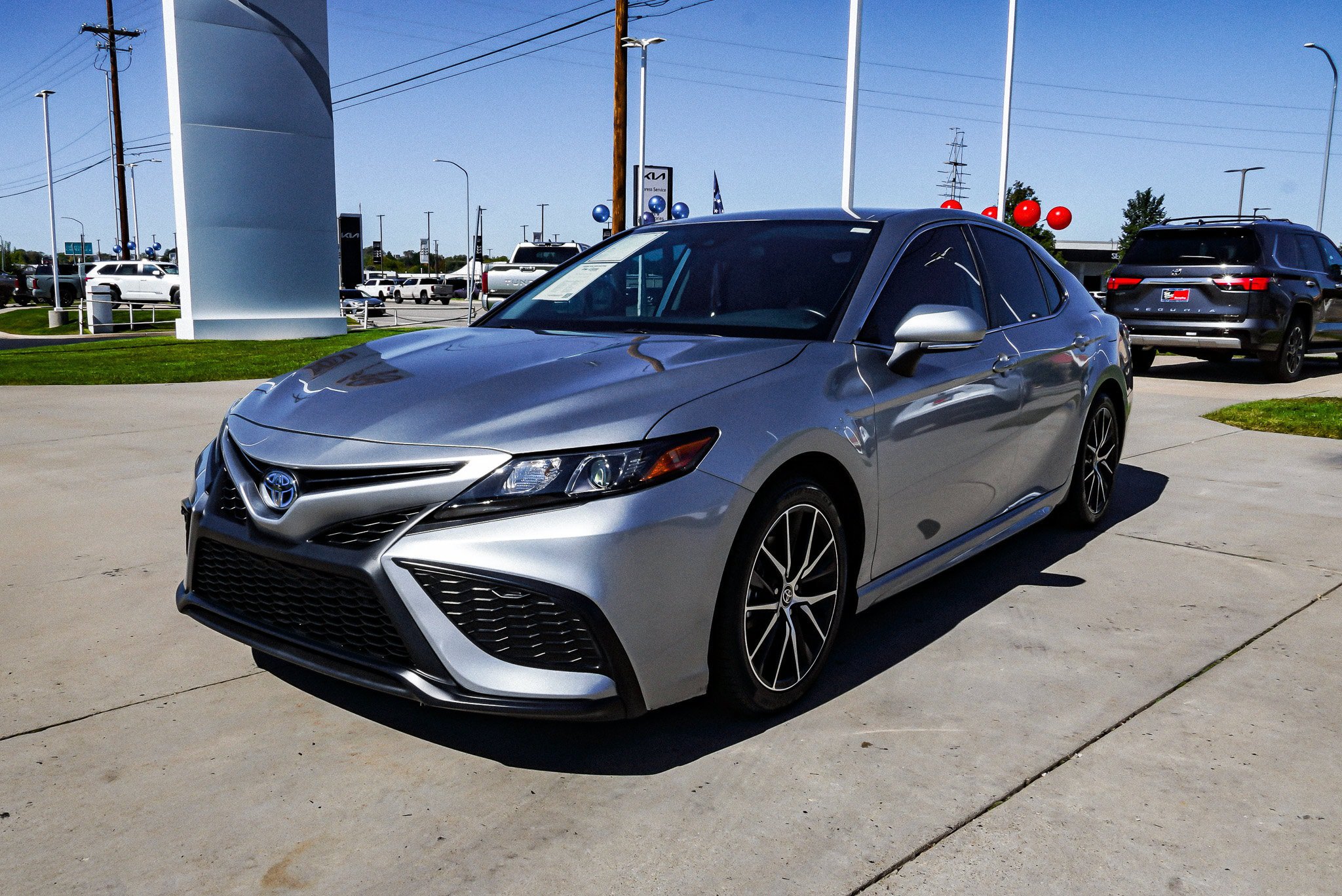 Certified 2024 Toyota Camry SE FWD image 4