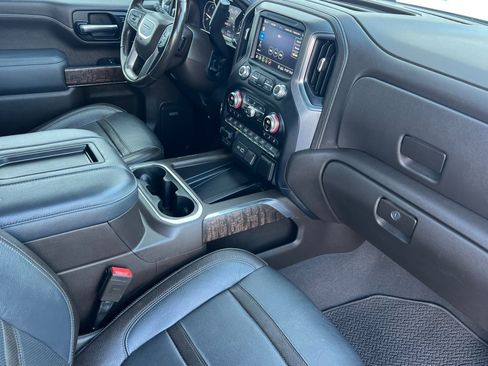 Used 2020 GMC Sierra 3500 Denali w/ Denali Ultimate Package image 12